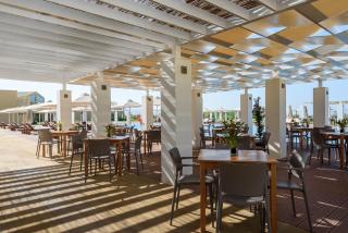 Ilion Beach Hotel - 1