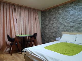 Green and Blue Hotel - Pyeongchang - 5