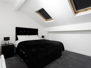 Live in Leeds Grange Apartments - 4