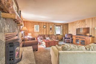 Inviting Lake Tahoe Escape with Yard and Fireplace! - 6