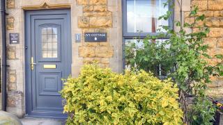 Ivy Cottage - 2