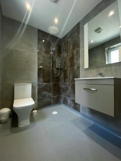 Mayfair Suite - 3x Bathrooms Close to Seafront - 4