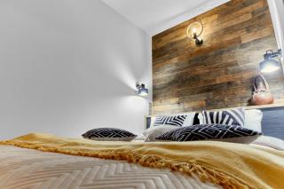 Sherlock Apartment - 4