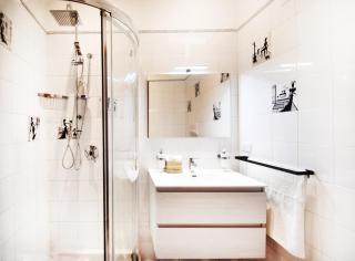 Porta Vicari with view in downtown - 3