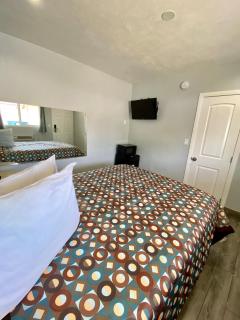 Dixie Motel - Compton - 5