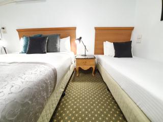 Bell Motel - Melbourne - 7