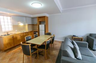 Esplanade Hotel Busselton - Busselton - 3
