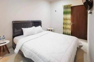 Rudi Rooms near Stasiun Cikarang Mitra RedDoorz - Jakarta - 9