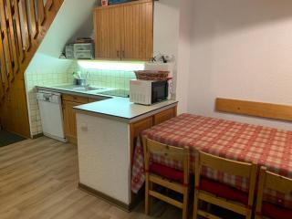 VAUJANYLOCATIONS - Claret II Apt 12 - 2