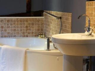 The Woolpack Hotel - 2