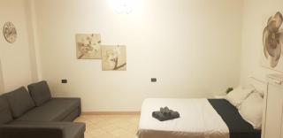 Philips apartment centro citta Corso Italia - Milan - 9