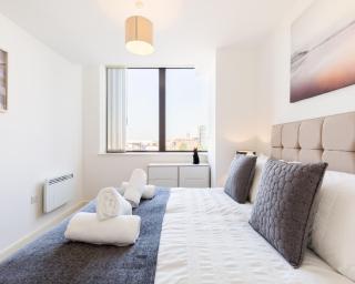 KCS Luxury Apartment - Broad Street Birmingham - Birmingham - 5
