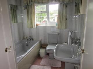 Newmans Hall Bed & Breakfast - Little Waldingfield - 5