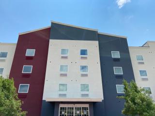 Candlewood Suites La Porte by IHG - La Porte - 6