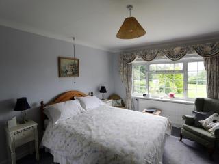 Newmans Hall Bed & Breakfast - 4