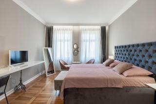 Luxury Peitho Residence - 1