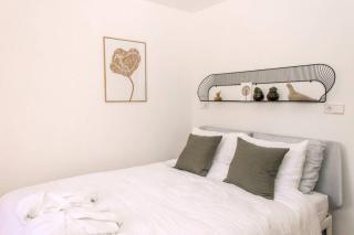 The Pine Tree House - 2