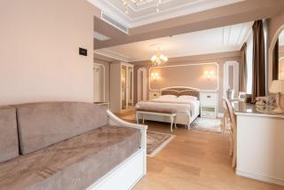 Hotel Gabriela - 1