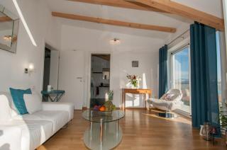 Beautiful View Apt 1 - 4