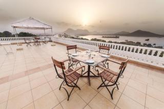 Hotel Hilltop Palace - 5