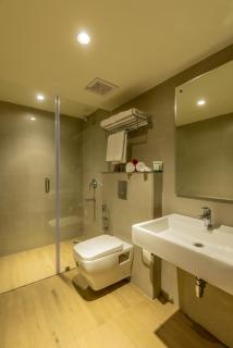 Quality Inn Ramachandra - Visakhapatnam - 3