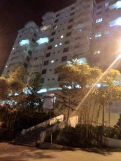 Muslim homstay@Crown Imperial Court - 8