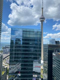 Toronto CN Tower Maple Leaf Square Luxurious 2 Bedroom Condo - Toronto - 8