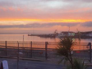 The Seafront Inn Holyhead - 2