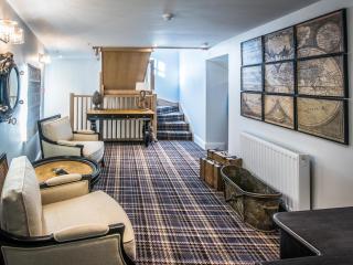 The Royal Standard - 3