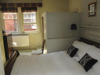 Saffrons Apartment - Eastbourne - 3