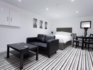 Shaftesbury Apartment - Leeds - 5