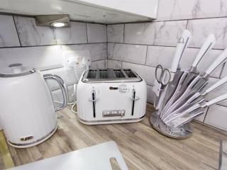 Shaftesbury Apartment - Leeds - 6