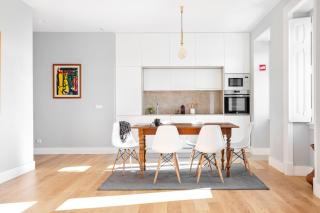 JOIVY Marvelous 3-bed home with astonishing view and terrace, nearby St George Castle - Lisbon - 7