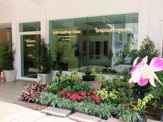 Sri Krungthep Hotel - Banguecoque - 4