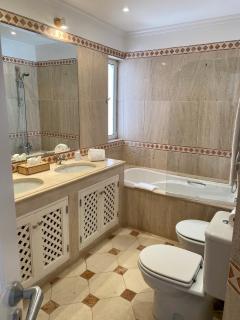 Beautiful apartment for rent in Quinta do Lago with excellent resort facilities close to lake and beach. - Quinta do Lago - 4