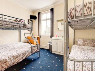 Thistle Dhu Guest House - Blackpool - 1