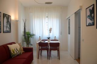 JOIVY Lovely Apt for 4 next to bus and metro station - Milano - 6