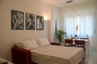 JOIVY Lovely Apt for 4 next to bus and metro station - Milano - 8