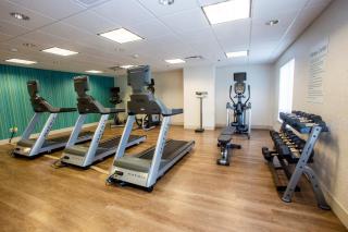 Holiday Inn Express & Suites Bethlehem Airport-Allentown Area - 7