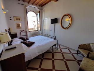 Marta House - San Gimignano - 1