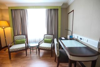 Golden Tulip Sovereign Hotel Bangkok - 3