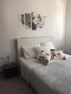 Apartment Yelena Rose West - 3