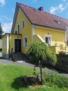 HAUS SONBERG mit Garten, Pool, Fasssauna, semi detached house with garden - 6