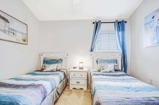 Beautifully Decorated Remodeled Pool Home - Davenport - 5