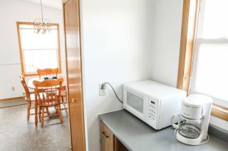 Peck's Housekeeping Cottages - 5