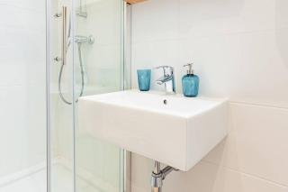 Newly-Renovated, Central City Apartment in the Heart of Vienna - Wien - 5