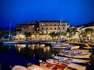 Albergo Gardesana - Torri del Benaco - 0