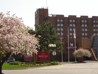 Crowne Plaza Columbus North - Worthington by IHG - Columbus - 0