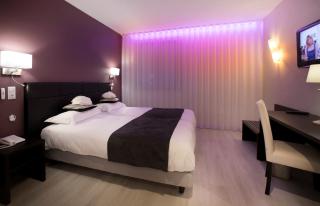Logis Hotel - Restaurant - Spa - Le Relais de Farrou - Villefranche-de-Rouergue - 1