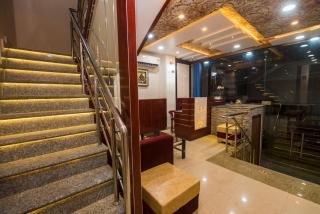 Hotel Bleue Mont - Varanasi - 1
